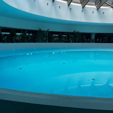 Hanza Tower Bohemia 22 Pool & Jacuzzi 公寓 什切青